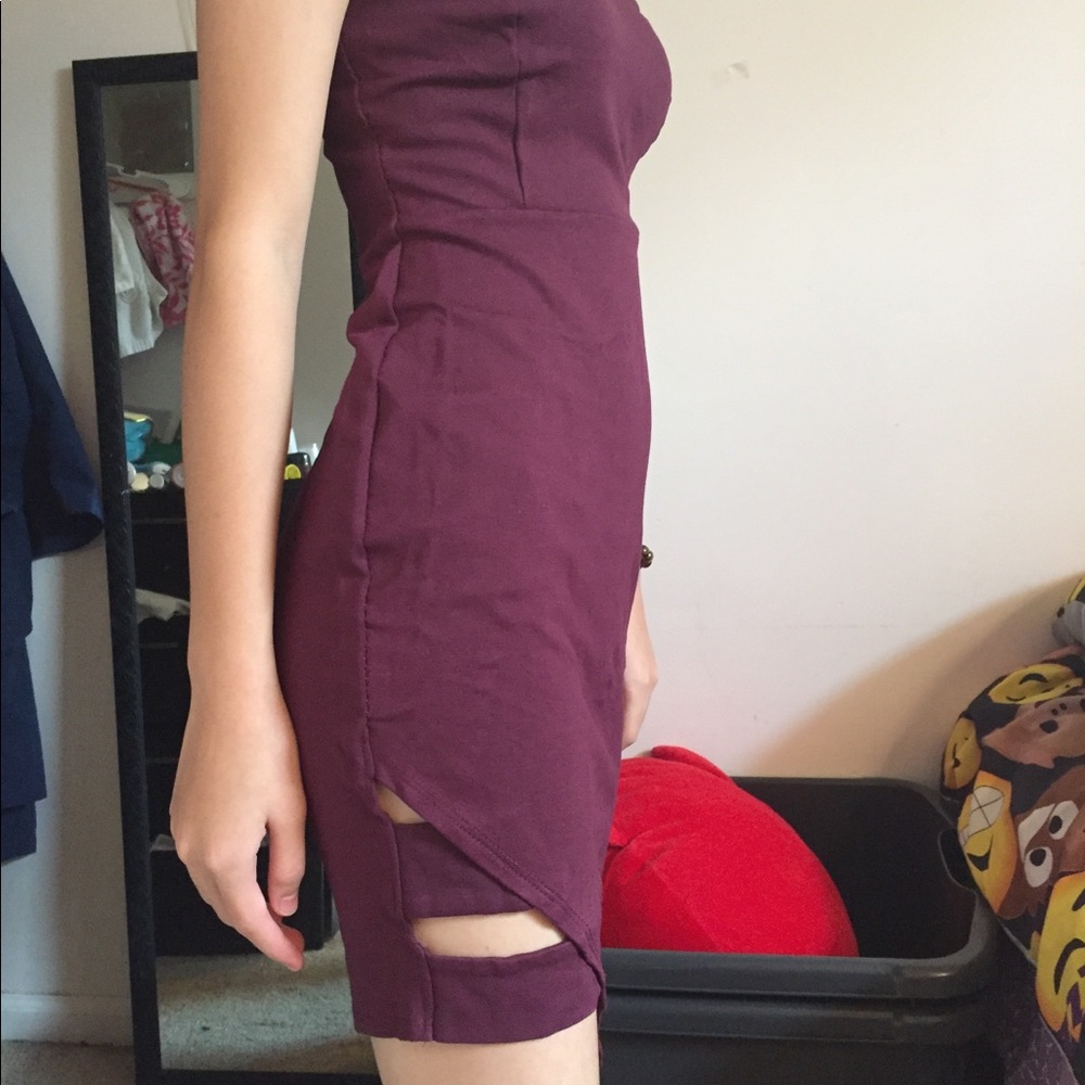 Dress - Picture 4 of 6